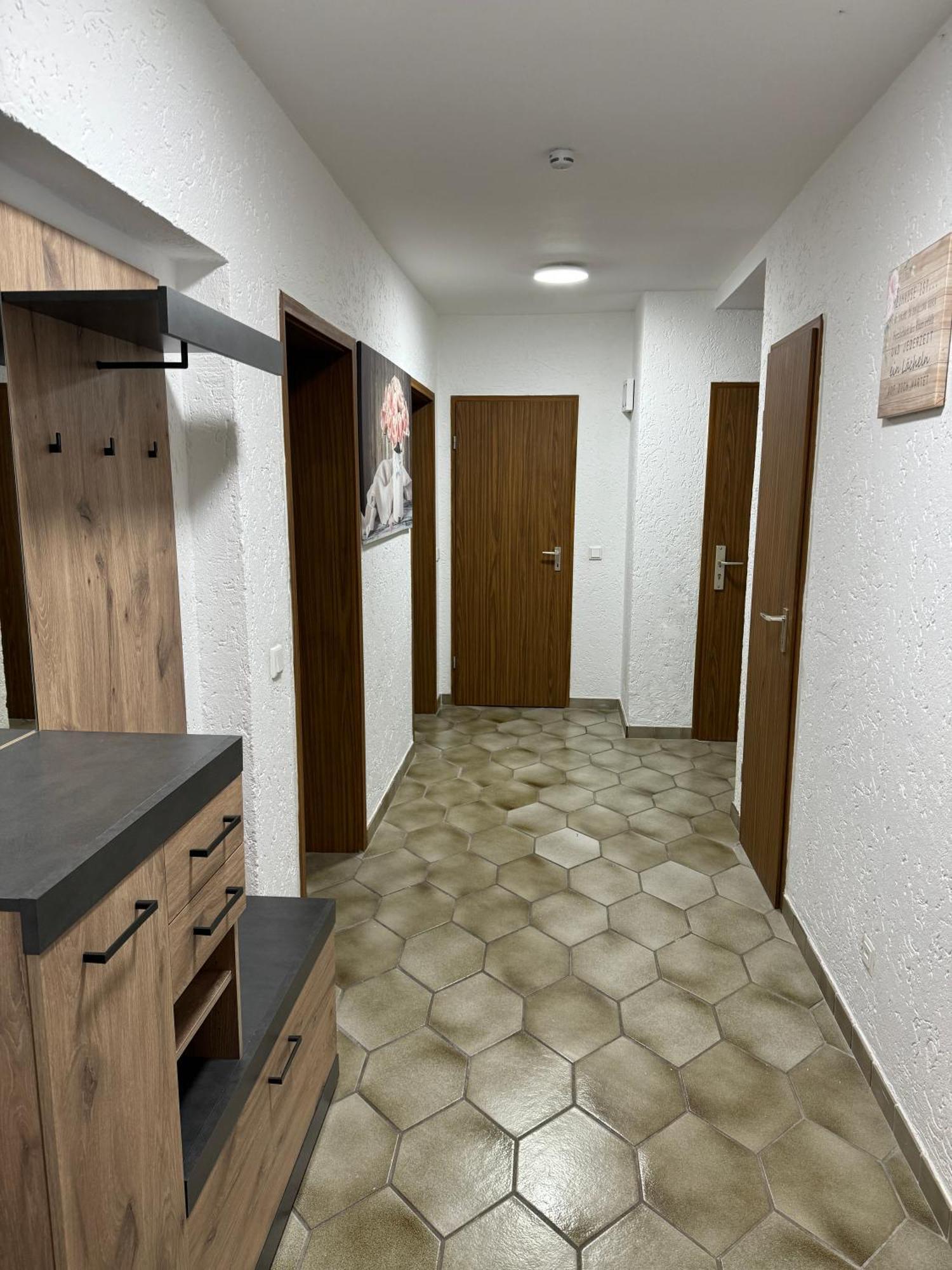 Laras Voll Ausgestattete Gartenwohnung Mit Wlan Und Tv Werne Exterior photo